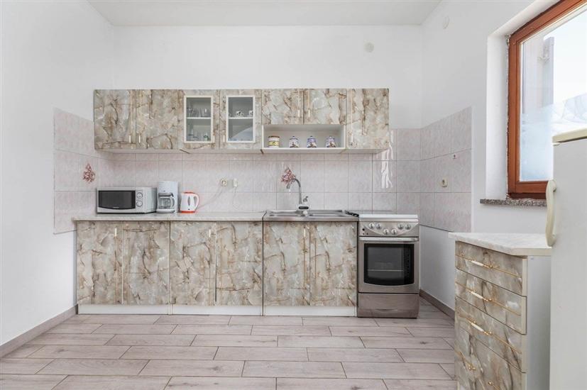 Apartment A2, for 6 persons