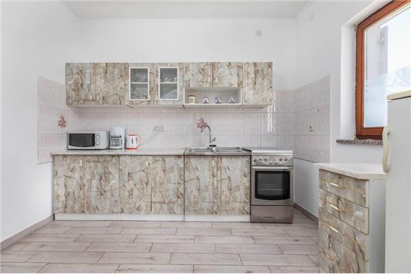 Apartment A2, for 6 persons