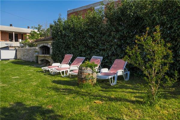 Apartment A2, for 6 persons