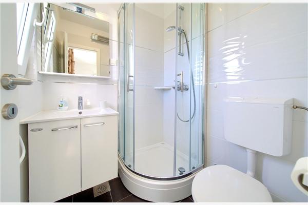 House A1, for 10 persons