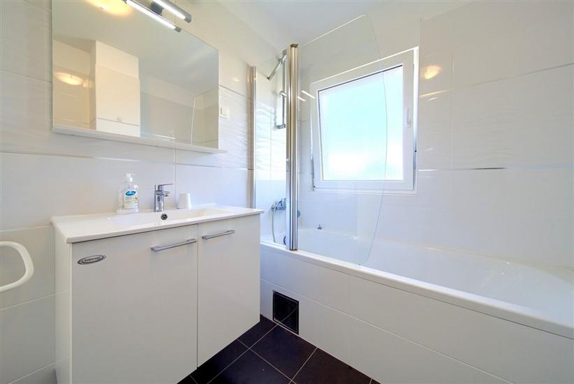 House A1, for 10 persons