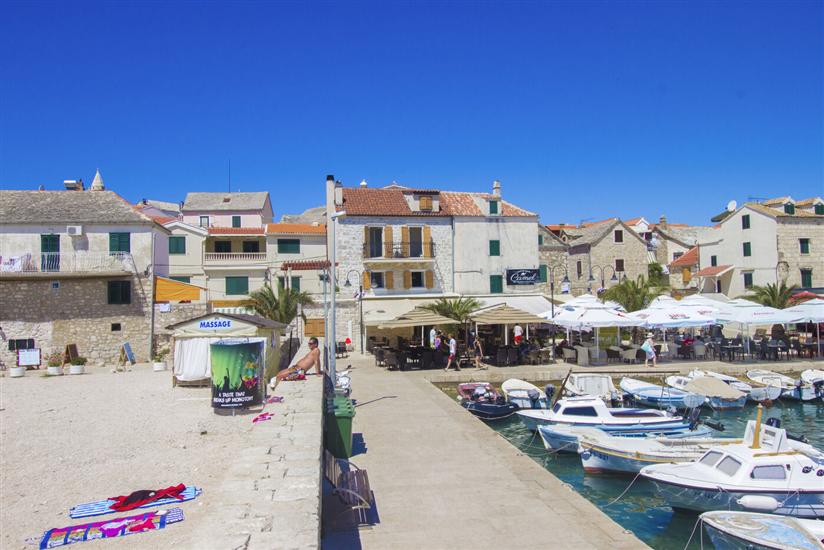 House Stonehouse Popožo