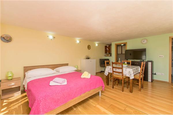 House K1, for 8 persons