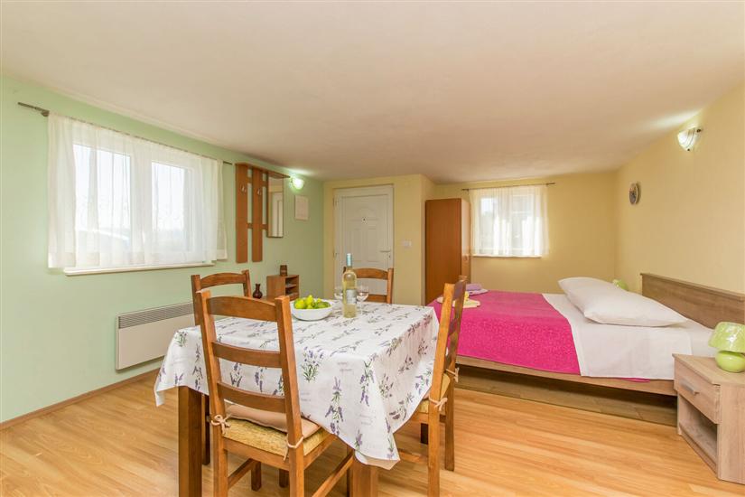 House K1, for 8 persons