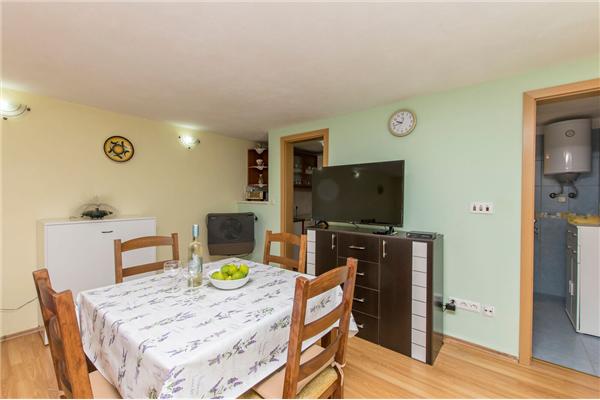 House K1, for 8 persons