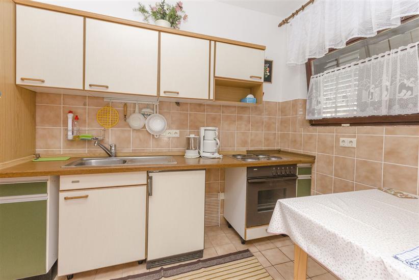 Apartment A1, for 8 persons