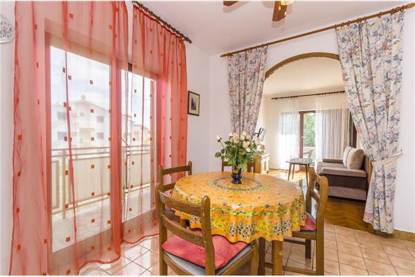 Apartment A1, for 8 persons