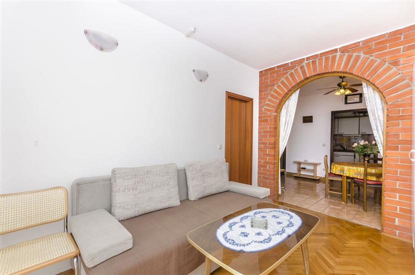 Apartment A1, for 8 persons