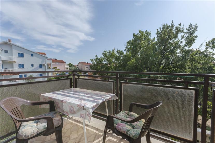 Apartment A1, for 8 persons