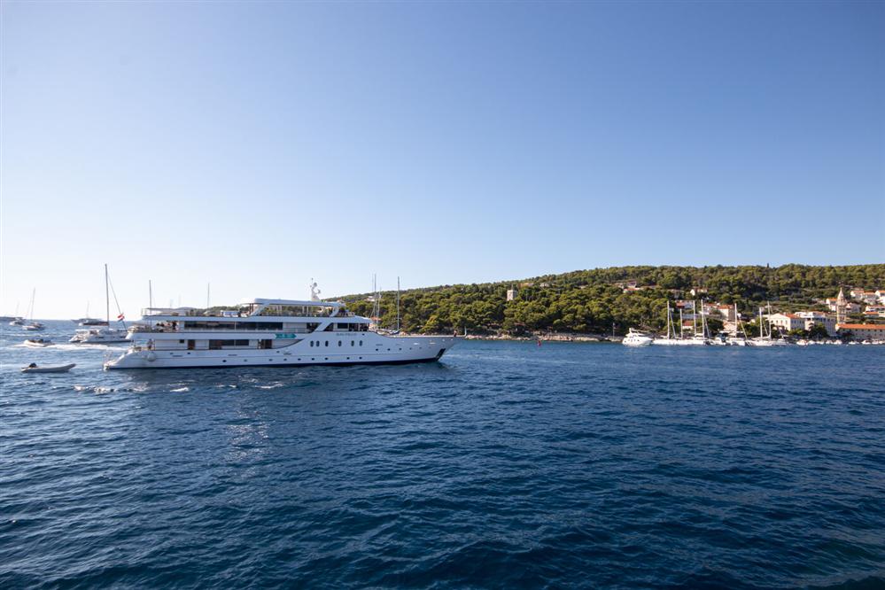Nautilus-small-luxury-cruise-ship