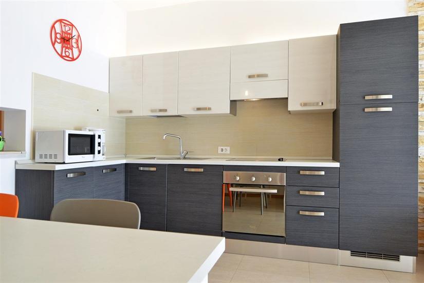 House K1, for 12 persons