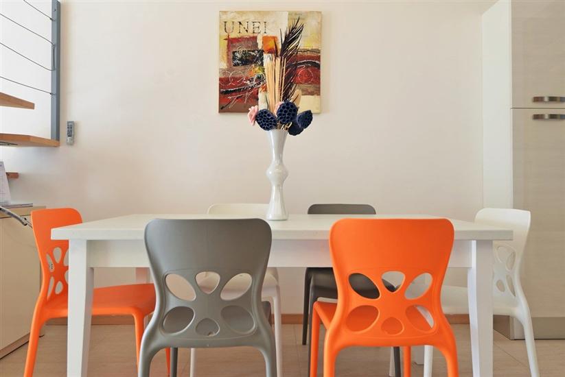 House K1, for 12 persons