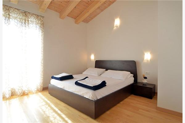 House K1, for 12 persons