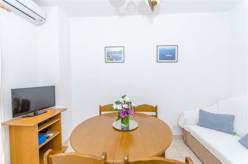 Apartment A1, for 4 persons