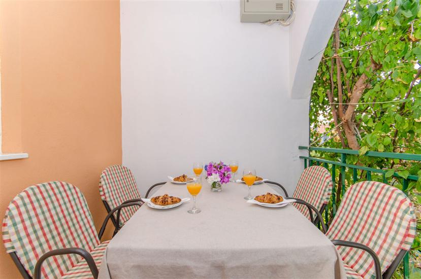 Apartment A1, for 4 persons