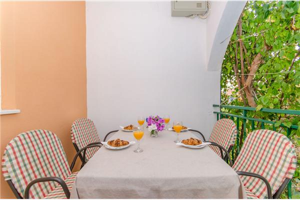 Apartment A1, for 4 persons