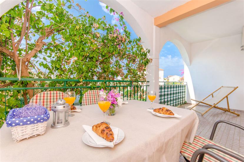 Apartment A1, for 4 persons