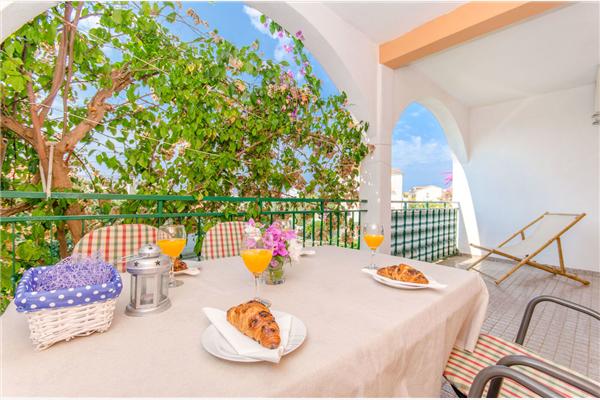 Apartment A1, for 4 persons