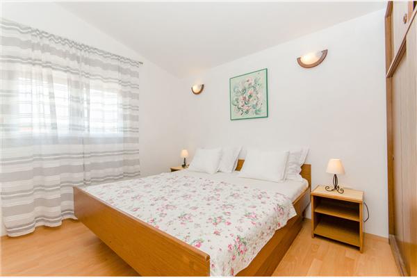 Apartment A2, for 4 persons