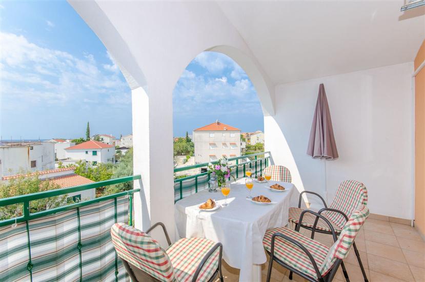 Apartment A2, for 4 persons