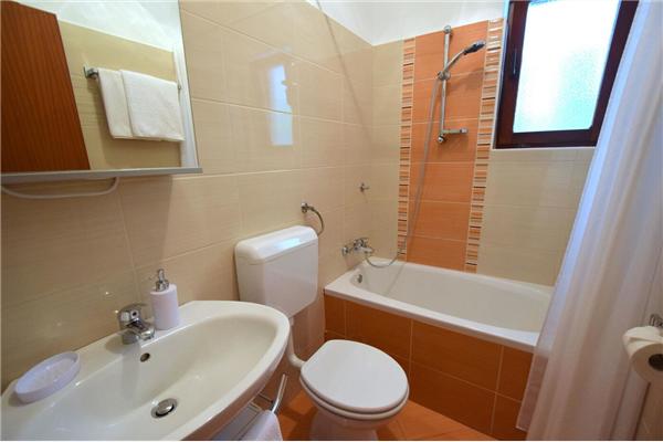 Apartment A7, for 2 persons