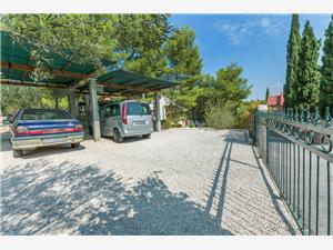 Apartment Middle Dalmatian islands,BookAmetistFrom 171 €