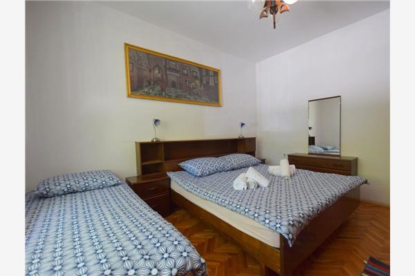 Apartment A1, for 8 persons