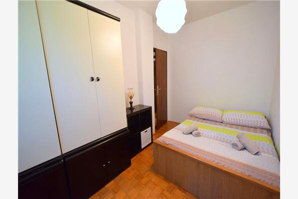 Apartment A1, for 8 persons