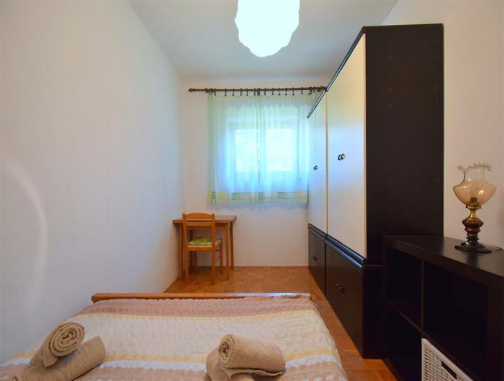 Apartment A1, for 8 persons