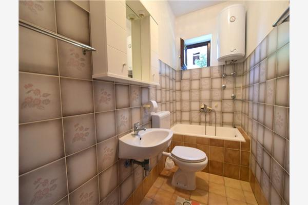 Apartment A1, for 8 persons