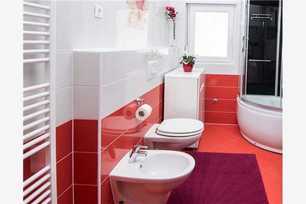 House K1, for 12 persons