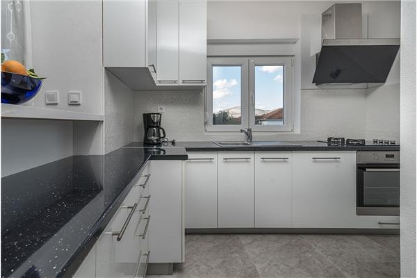 House K1, for 12 persons