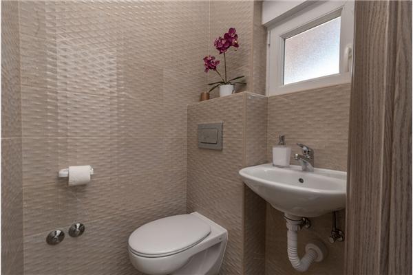 House K1, for 12 persons