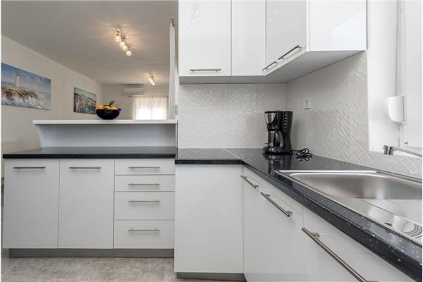 House K1, for 12 persons