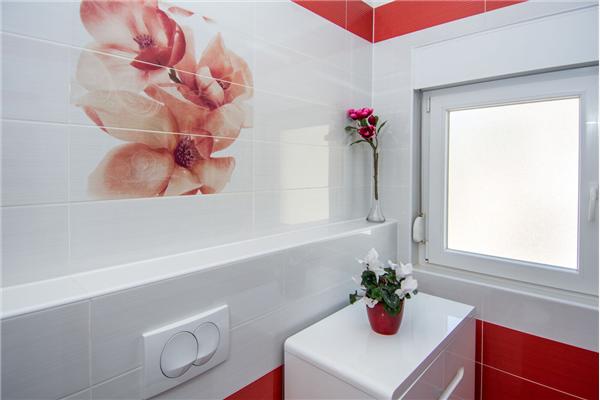 House K1, for 12 persons