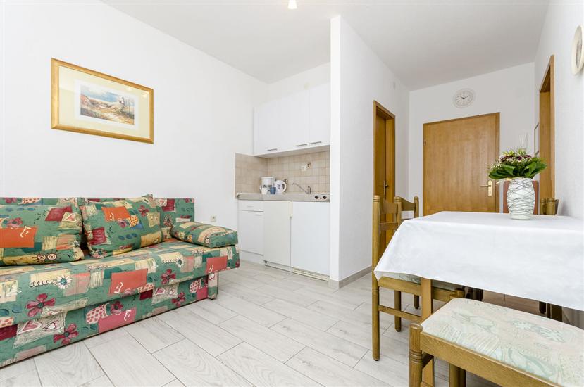 Apartment A6, for 4 persons