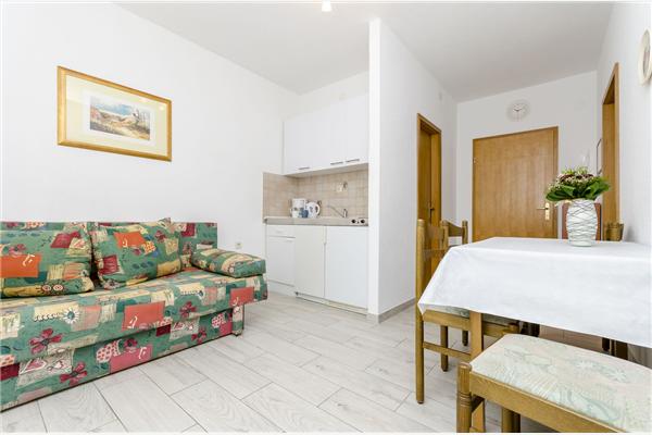 Apartment A6, for 4 persons