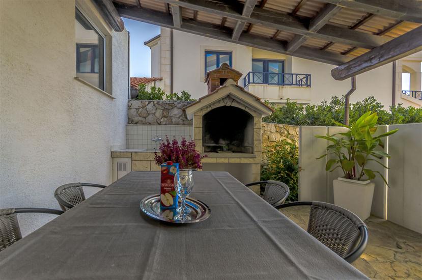 Apartment A2, for 4 persons