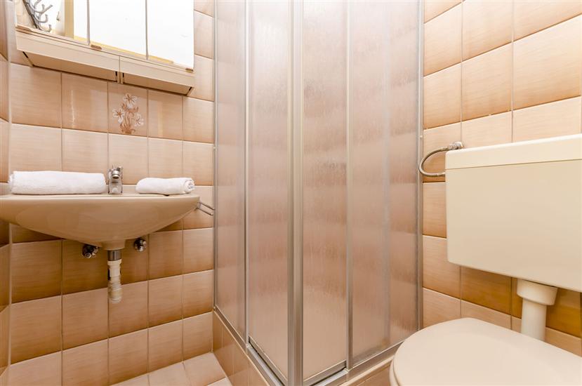 Apartment A7, for 4 persons