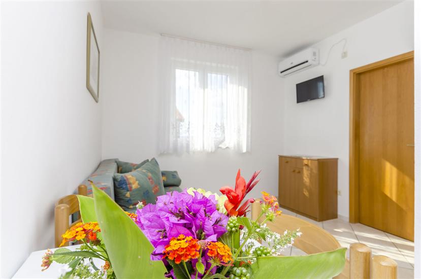 Apartment A7, for 4 persons