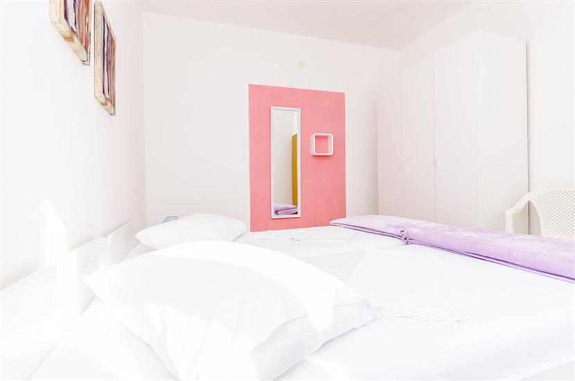 Apartment A7, for 4 persons