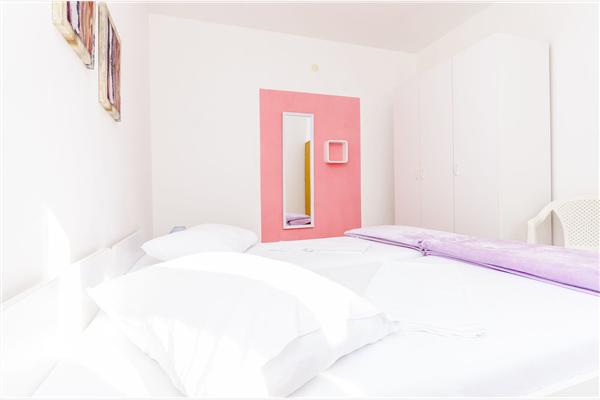 Apartment A7, for 4 persons