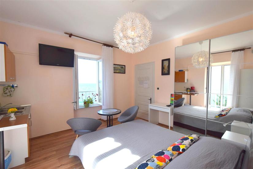 Apartment A1, for 2 persons