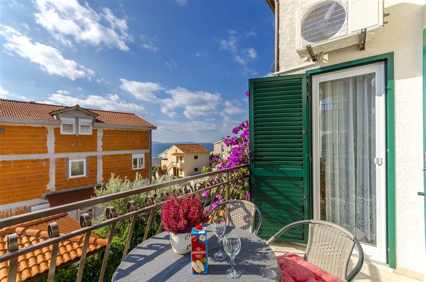 Apartment A8, for 4 persons