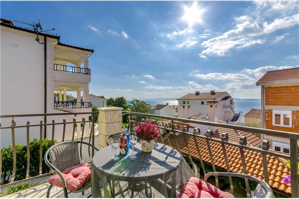 Apartment A8, for 4 persons