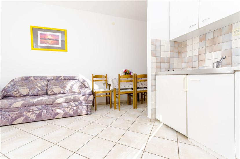 Apartment A8, for 4 persons