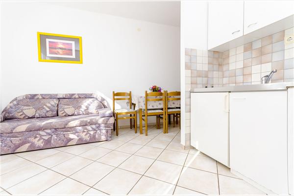 Apartment A8, for 4 persons