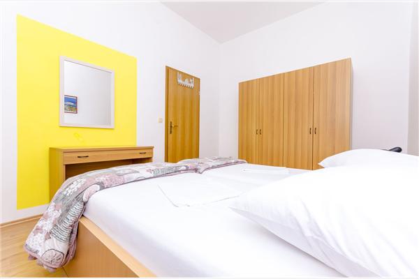 Apartment A4, for 4 persons