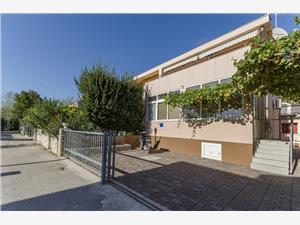 Apartment Sibenik Riviera,BookbeachFrom 71 €