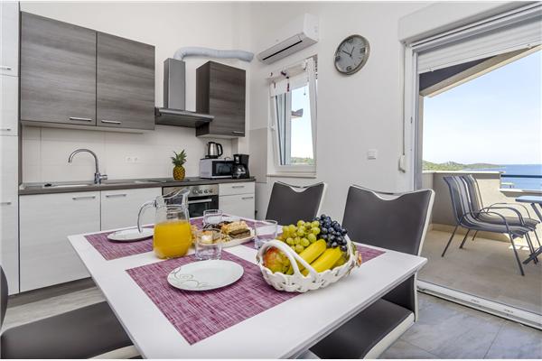 Apartment A2, for 4 persons